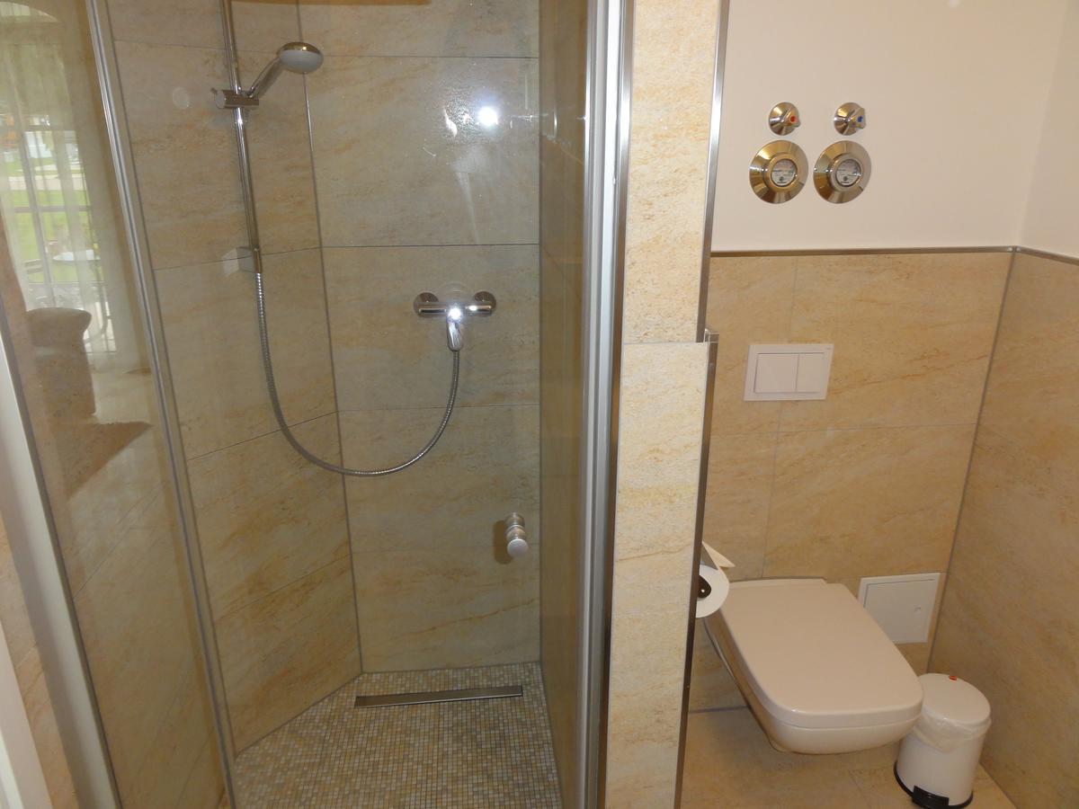3 Zimmer Ferienwohnung Haus Meeresblick Mit Meerblick A005 Mit Suedterrasse Und Strandkorb Baabe Kültér fotó